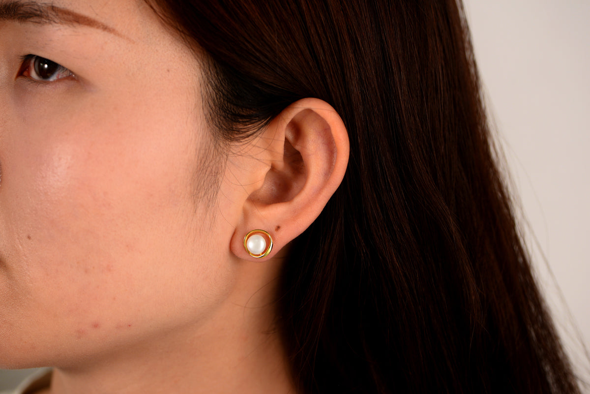 Pearl Halo Studs