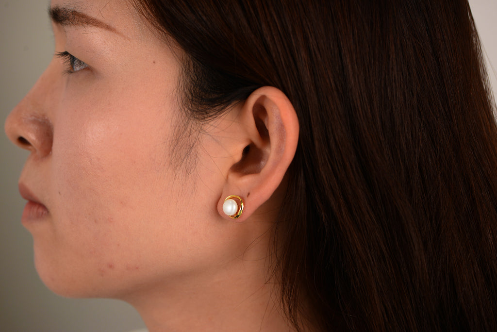 Pearl Halo Studs