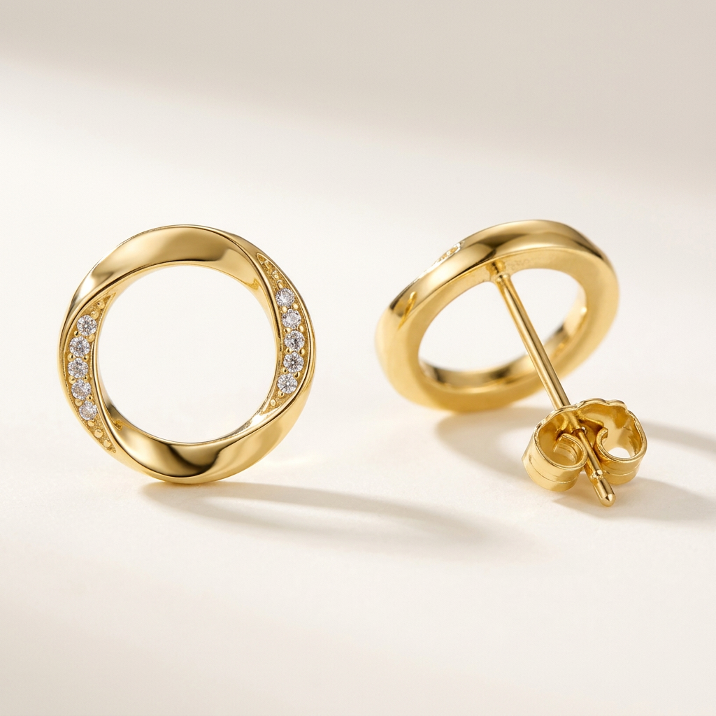 Mobius Pavé Studs 产品细节图